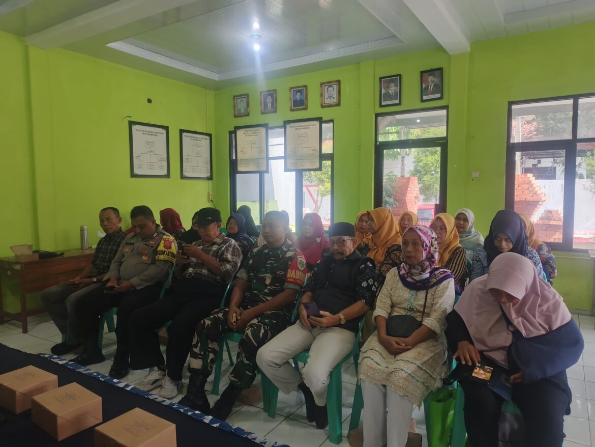 Babinsa Kelurahan Kesambi Hadiri Sosialisasi HIV / AIDS, Stunting, dan TBC Bersama Warga