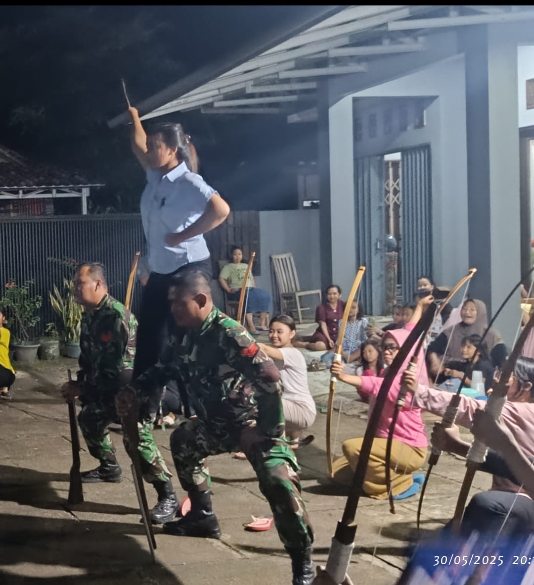 Jejak Ratu Kalinyamat di Panggung Desa: Harmoni TNI dan Warga Warnai Latihan Teatrikal TMMD Jepara