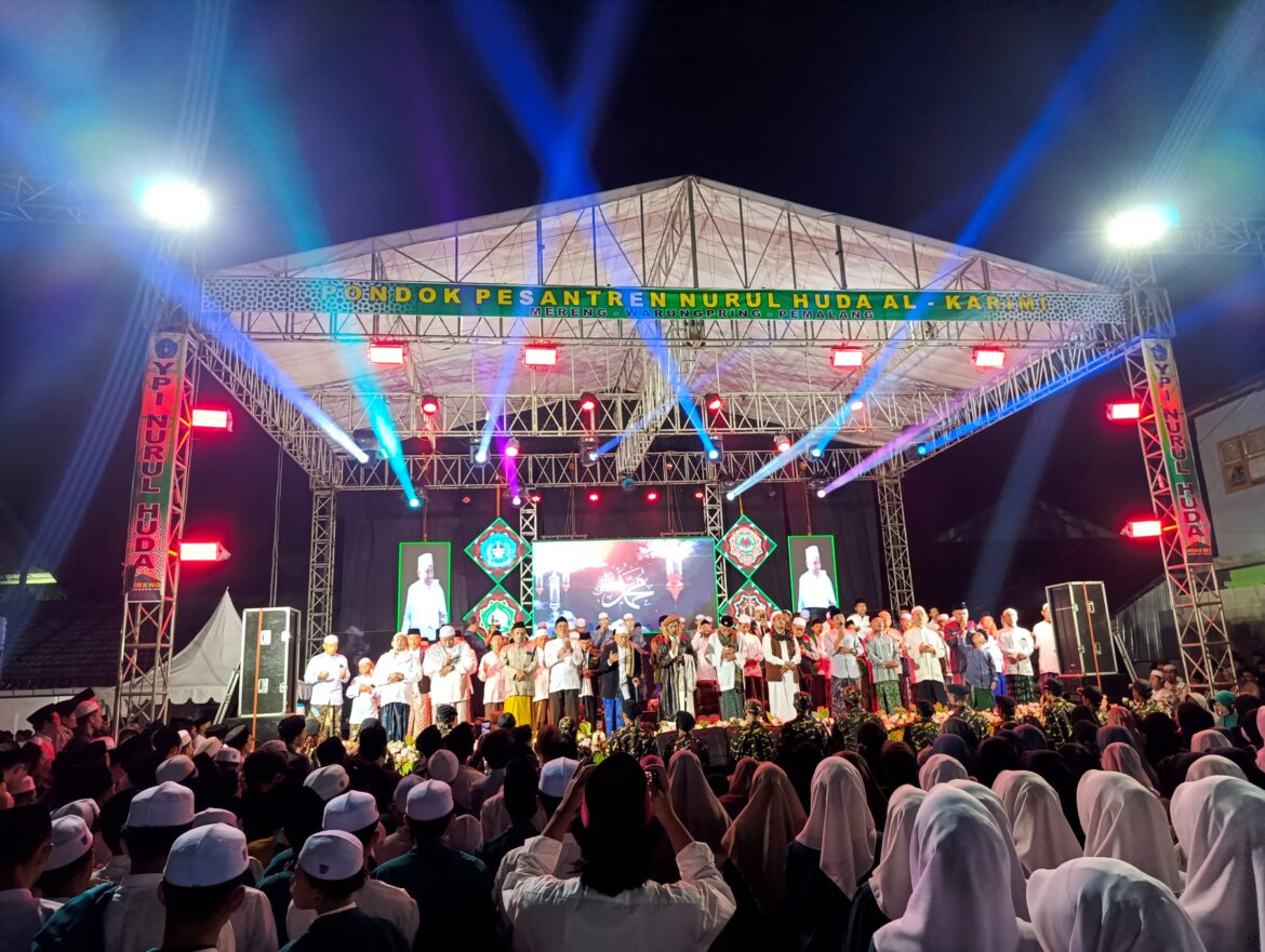 Dalam Rangka Haplah Akhirussanah Yayasan Pendidikan Islam Nurul Huda Al Kharimi Desa Mereng Mengadakan Acara Kirab Budaya Karnaval
