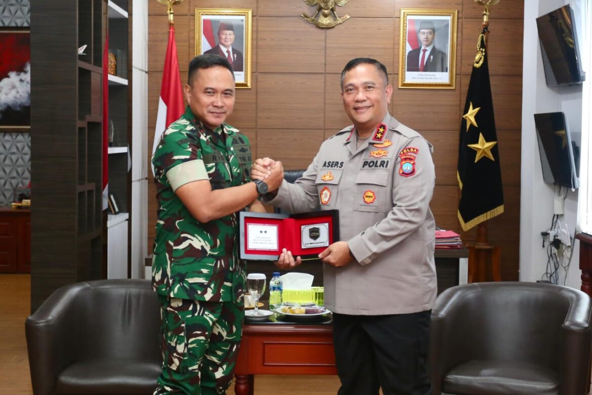 Pangdam I/BB Lakukan Silaturahmi ke Polda Kepri untuk Pererat Koordinasi Pengamanan Wilayah