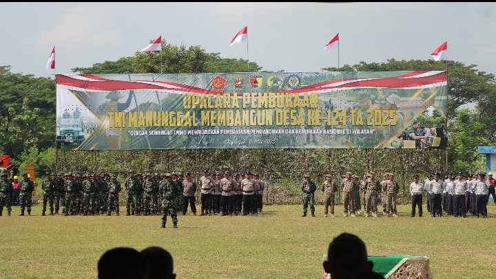 Upacara Pembukaan TMMD Ke-124 TA 2025 di Lengkong, Kapolres Nganjuk Siap Berikan Dukungan