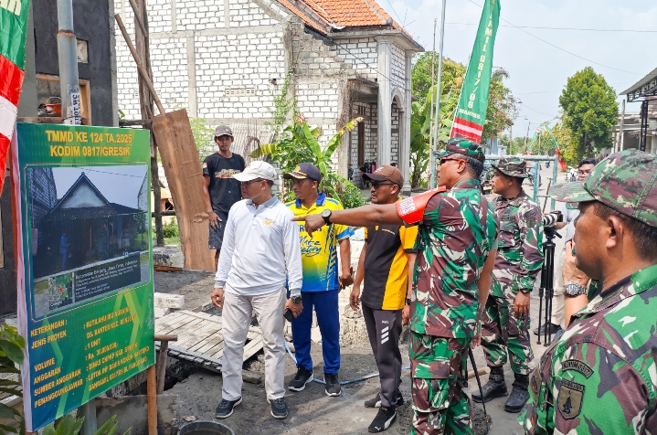 Dandim 0817/Gresik Tinjau Progres Pelaksanaan Tmmd Ke-124 Di Desa Banter, Kecamatan Benjeng