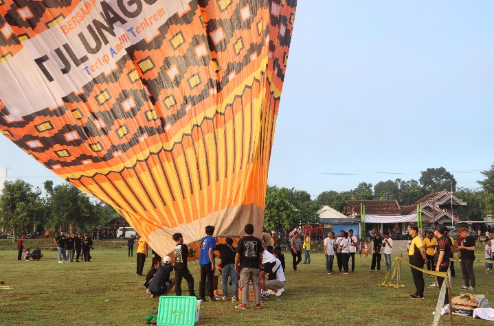 Polres Tulungagung Menggelar Pelatihan Membuat Dan Menerbangkan Balon Udara Tanpa Awak Secara Aman dan Sesuai Regulasi