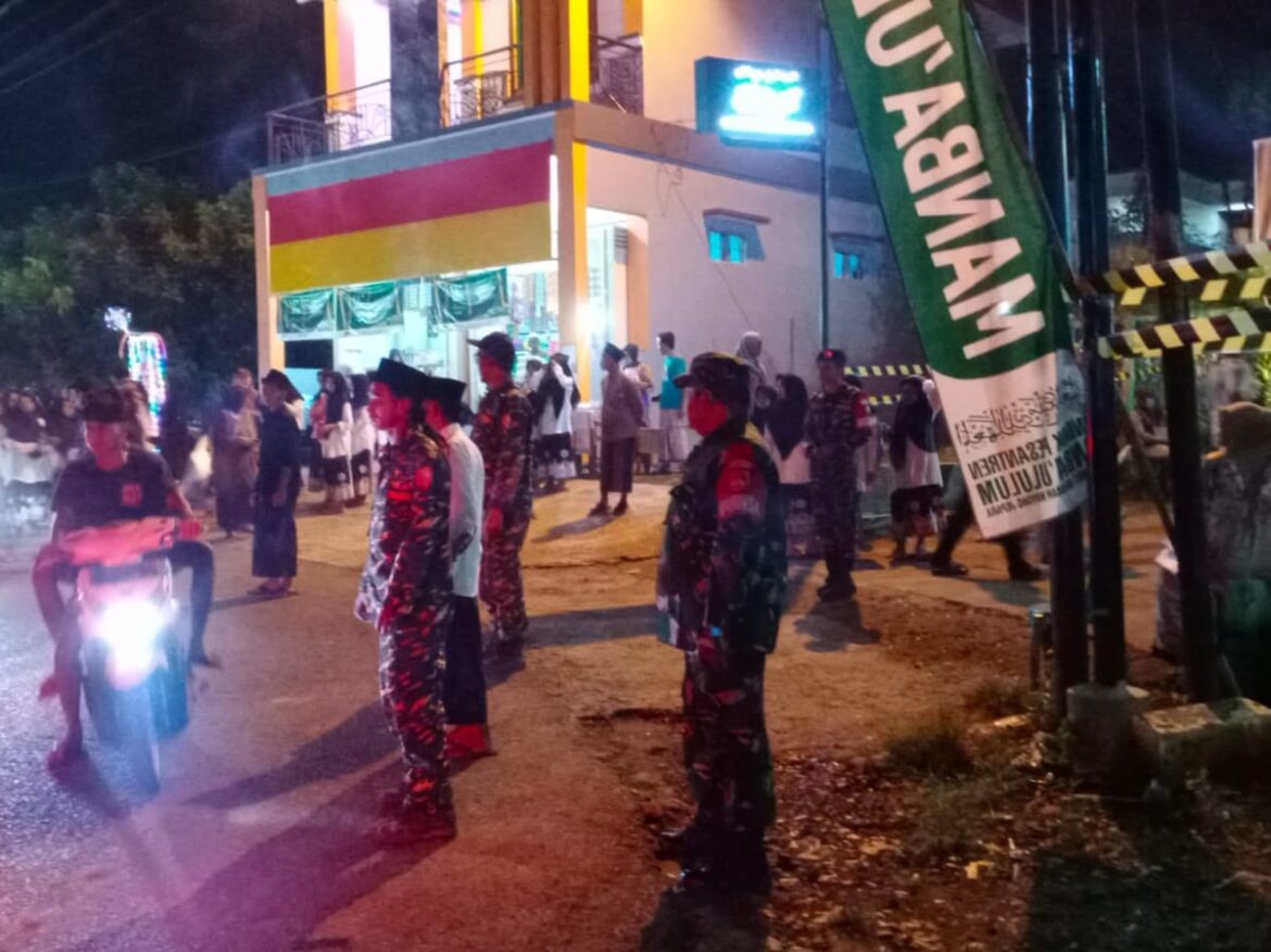 Babinsa Buaran Sertu Tarmudji Laksanakan Monitoring dan Pengamanan Haflah Akhir Sanah Ponpes Manba’ul Ulum Kedungombo