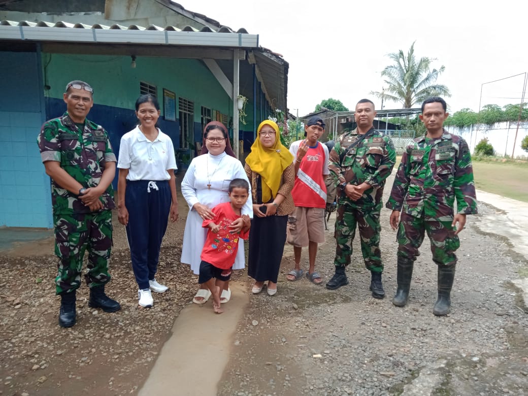 Danramil 08 / Keling Tinjau Kondisi Yayasan “Mardi Siwi” di Desa Kelet, Perkuat Kepedulian TNI terhadap Lembaga Sosial