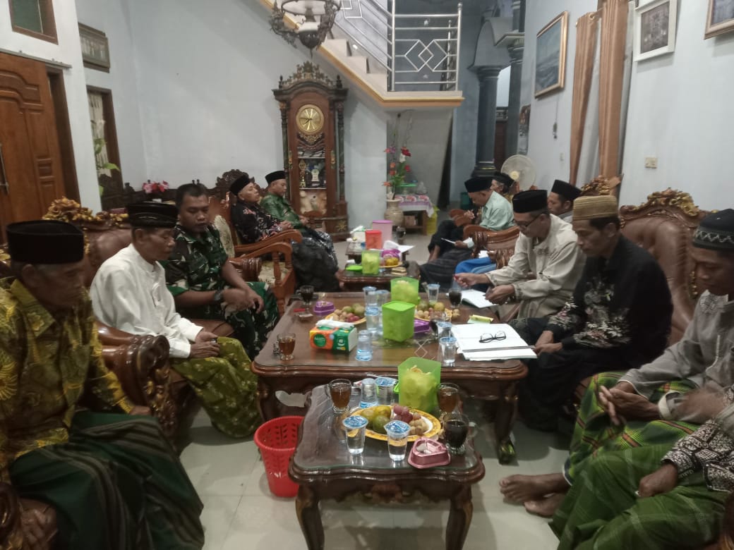 Babinsa Tulakan Hadiri Bimtek dan Sosialisasi Kelompok Tani Marga Taruna 1