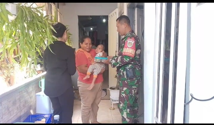 Peduli Kesehatan Balita dan Ibu Hamil, Babinsa Kelurahan Sunyaragi Salurkan PMT