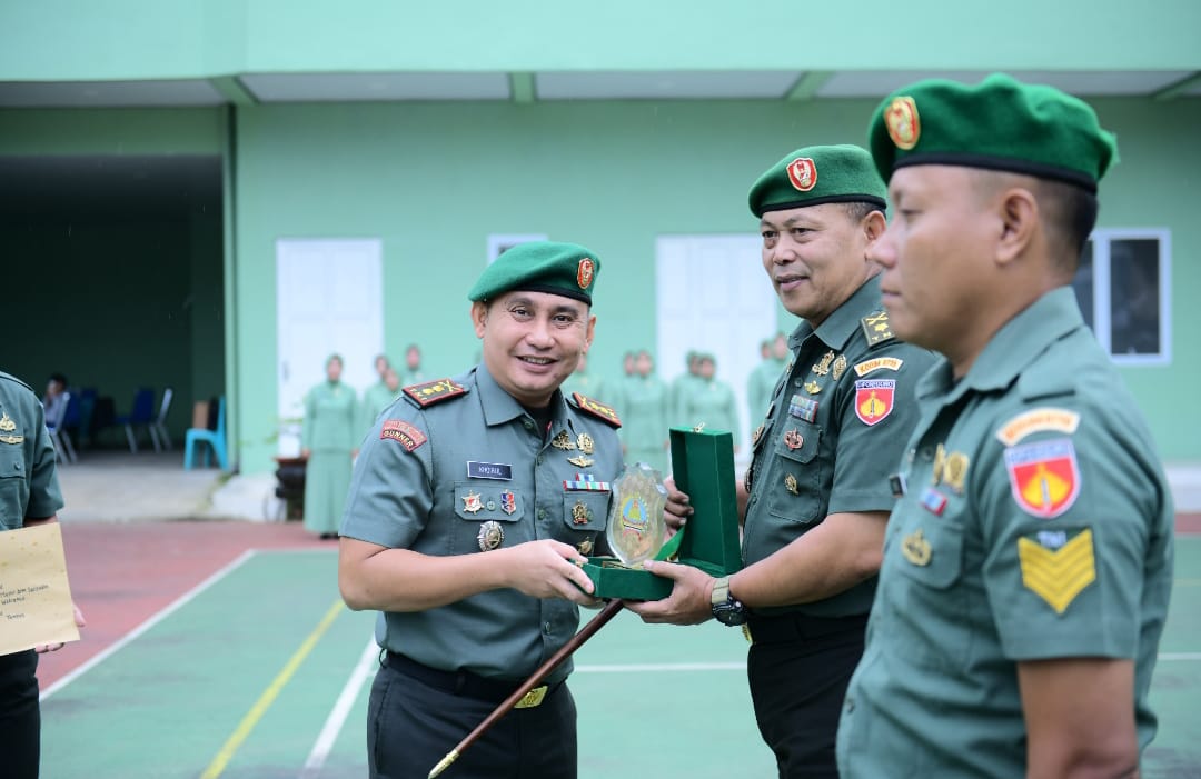 Dandim 0719 / Jepara Pimpin Upacara Korp Raport Pindah Satuan di Halaman Makodim
