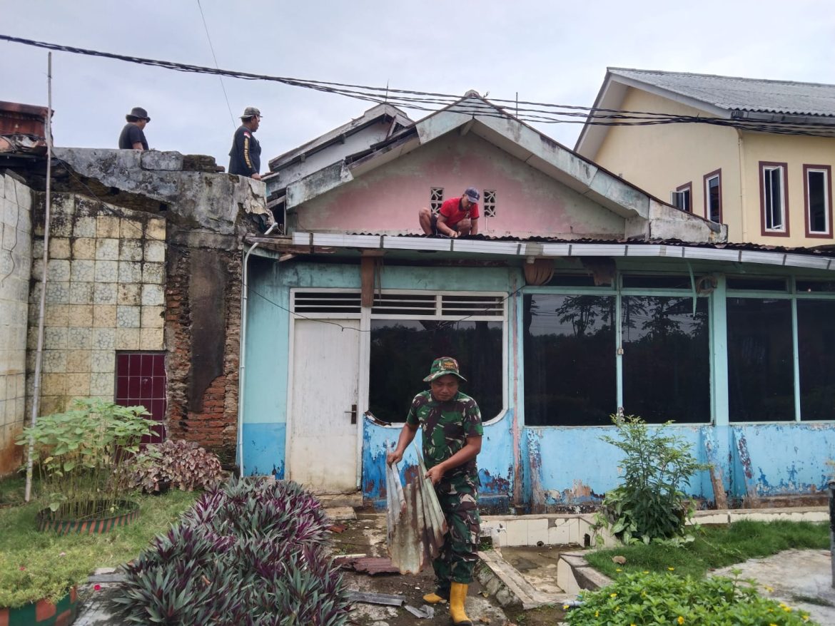 Sinergi TNI dan Ormas: Rehabilitasi Panti Asuhan “Tresno Ing Siwi” di Kelet Terus Berlanjut