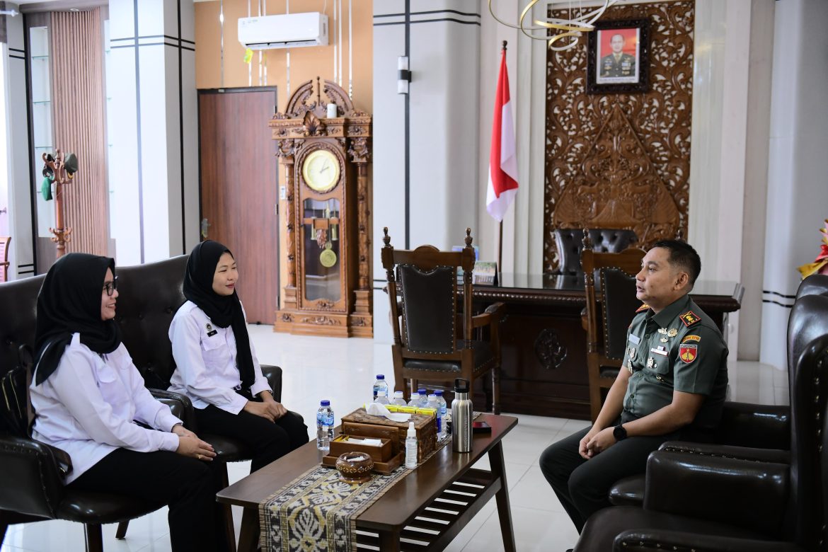 Dandim 0719 / Jepara Terima Dua Sarjana Penggerak Pembangunan Indonesia (SPPI) untuk Tugas di Desa Jlegong dan Menganti