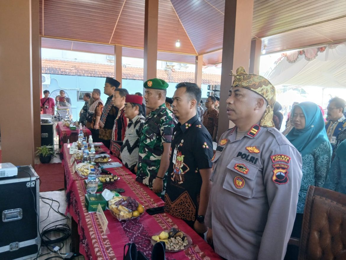 Danramil 09 / Mlonggo Hadiri Verifikasi Lapangan Lomba Desa Tingkat Provinsi di Desa Lebak
