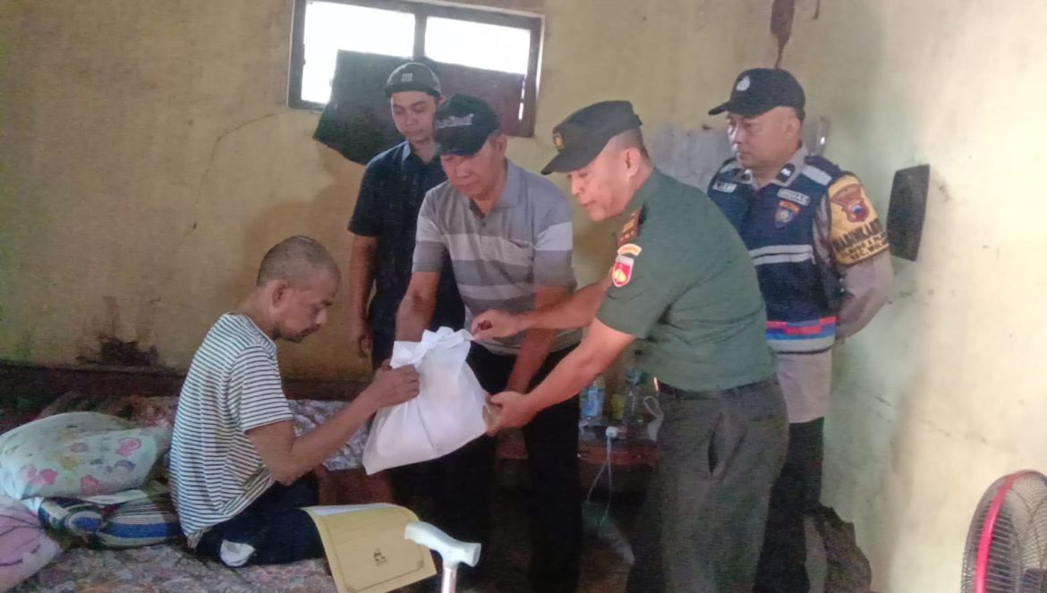 Aksi ke-70 Dompet Peduli Kodim 0719 / Jepara, Sasar Warga Sakit dan Hidup Sebatangkara