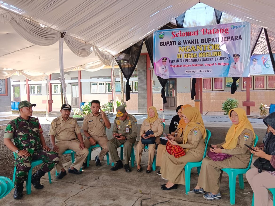 Kopda Edi Sunarso Wakili Danramil 04 / Pecangaan dalam Monitoring Persiapan “Bupati Jepara Ngantor di Desa Ngeling”