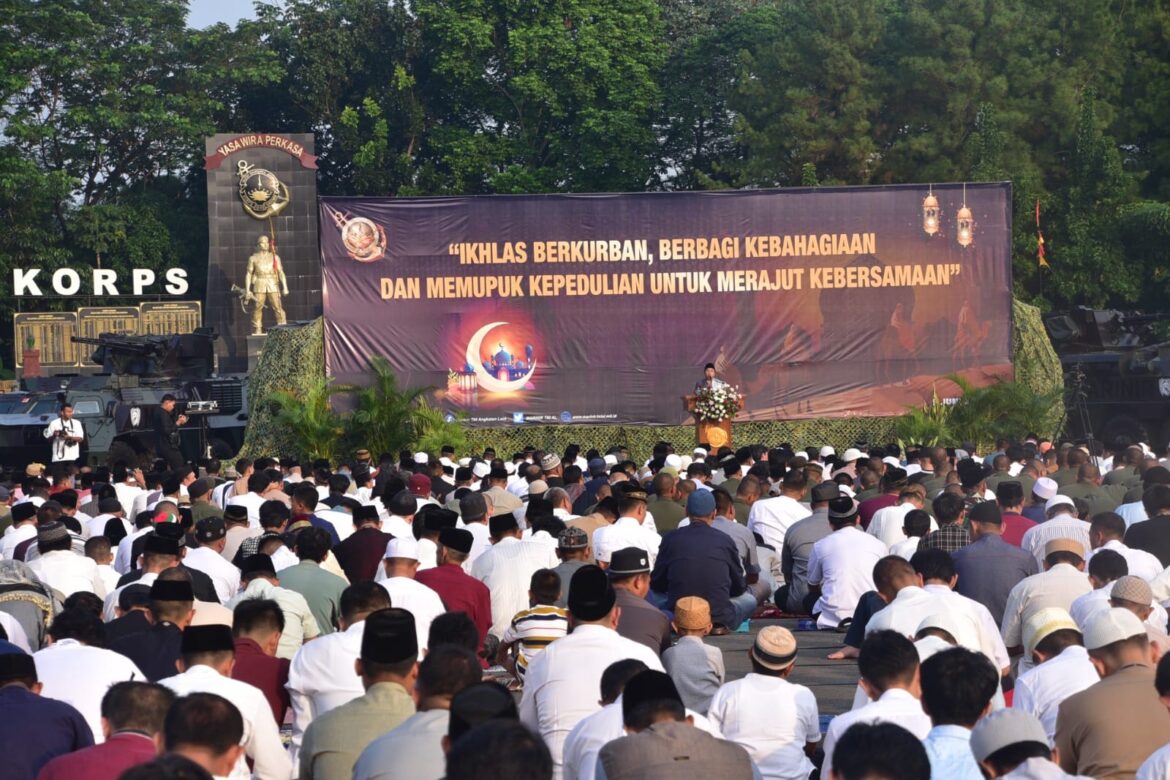Prajurit Pasmar 1 Wilayah Jakarta Rayakan Idul Adha Bersama Masyarakat Cilandak