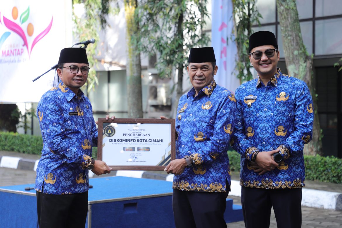 DISKOMINFO RAIH PREDIKAT DARI 9 PERANGKAT DAERAH REFORMASI BIROKRASI KOTA CIMAHI    