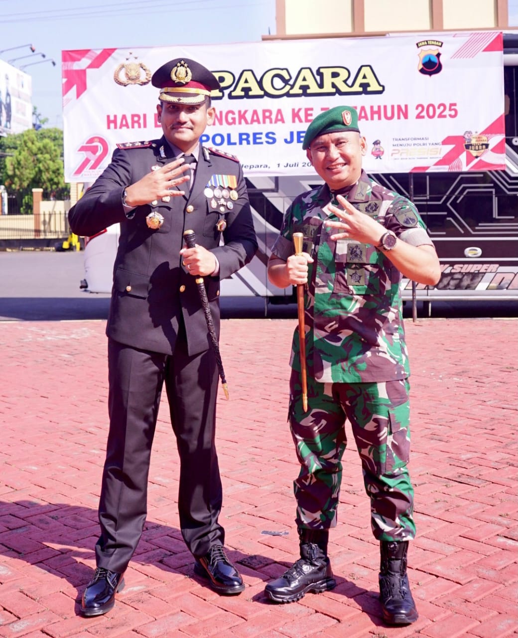 Tumpeng, Tongtek & Rebana: Kejutan Meriah Dandim 0719 / Jepara untuk HUT Bhayangkara ke-79