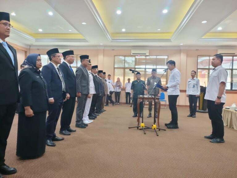Lantik 10 Pejabat Struktural, Bupati Egi Juga Tunjuk Plt 2 Camat dan Direktur RSUD Bob Bazar, Ini Data Lengkapnya