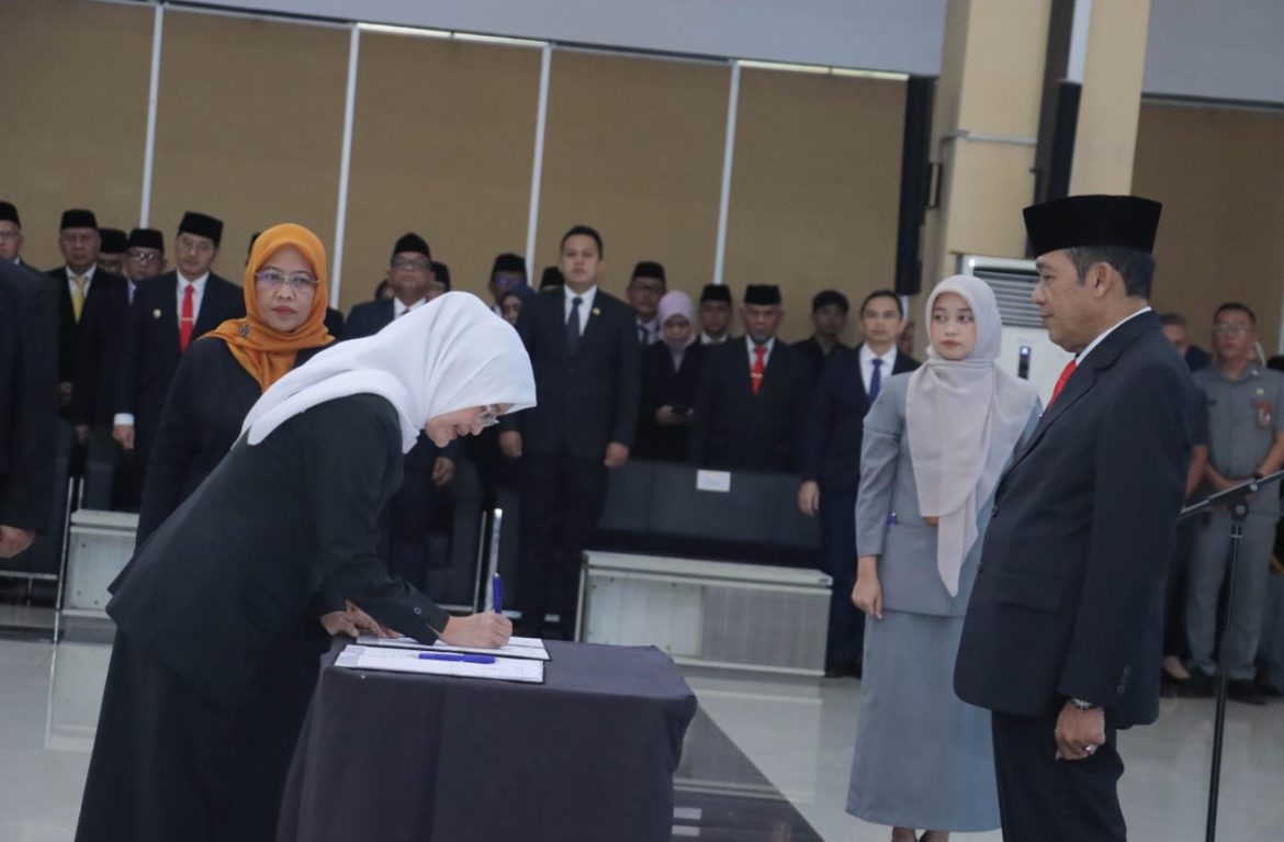 Rombak Jabatan, Walikota Minta ASN Amanah dan Tanggung Jawab