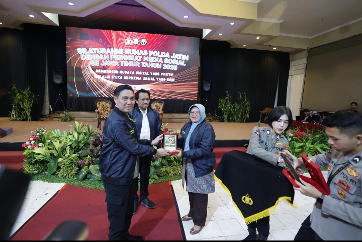 Polda Jatim Gandeng Pegiat Media Sosial Bangun Budaya Digital Positif