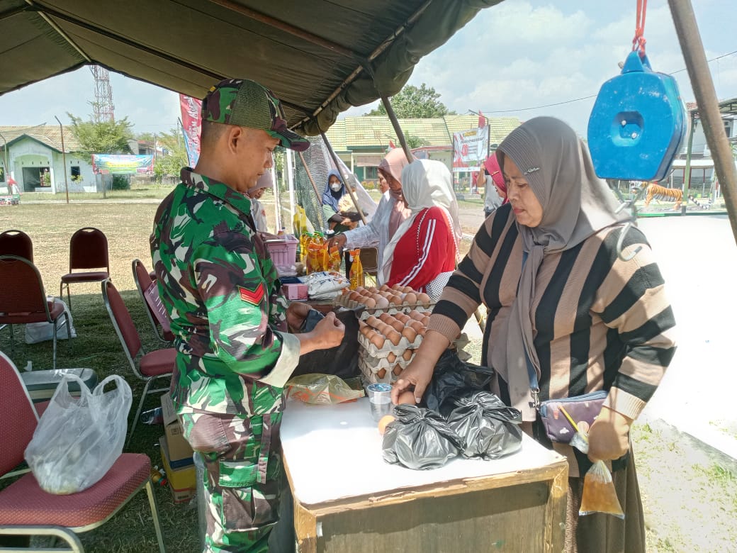 Kodim 0614/Kota Cirebon Sukses Gelar Bazar Murah Bersama Bulog
