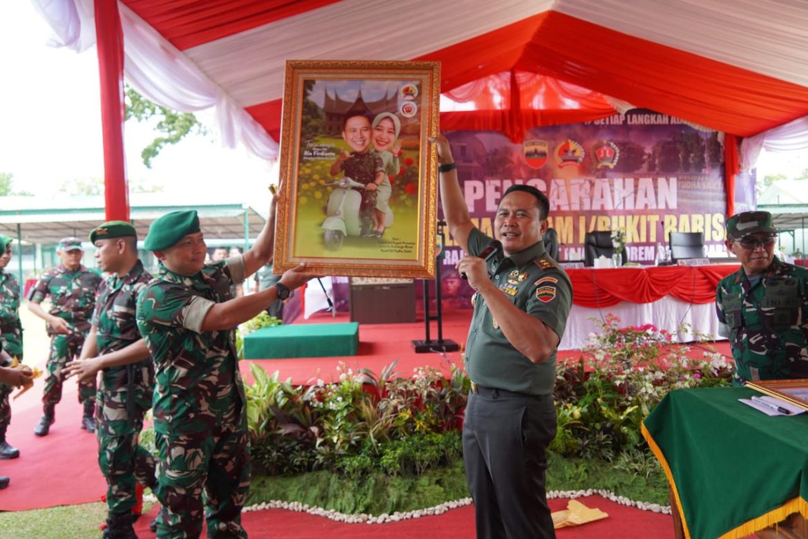 Pangdam I/BB Berikan Apresiasi Semangat dan Dedikasi Prajurit Jajaran Korem 032/Wira Braja