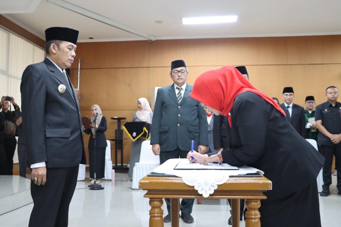 Wali Kota Lantik Sekda Definitif: Fokus Pelayanan Masyarakat, Inovasi dan Efesiensi Anggaran