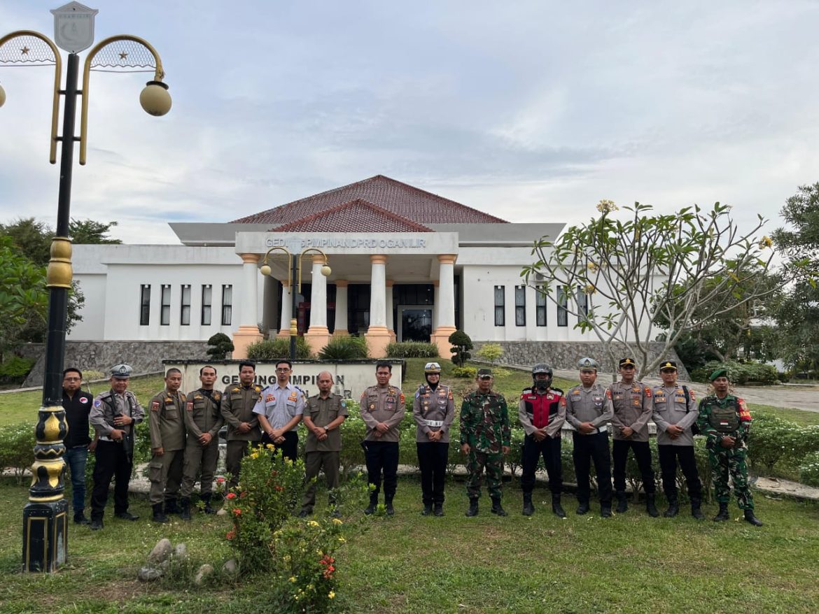 Polres Ogan Ilir Bersama TNI, Dishub, dan Satpol PP Gelar Patroli Gabungan Wujudkan Sitkamtibmas Kondusif