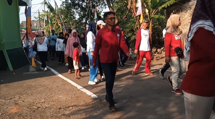 Forkommas RI Kab Magelang,  Bersama Warga Dusun Bangsren Giat Jalan Santai