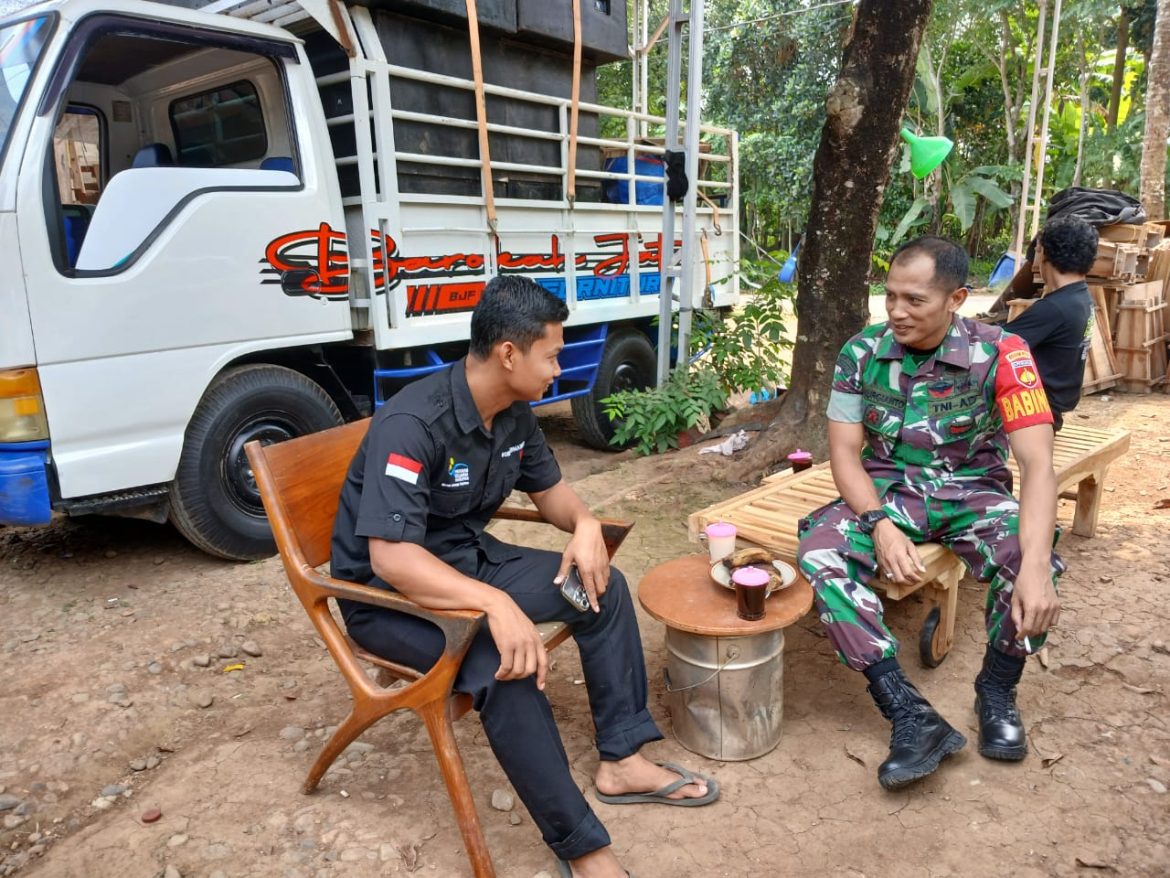 Babinsa Dudakawu Laksanakan Pemantauan Wilayah dan Komsos dengan Pendamping PKH
