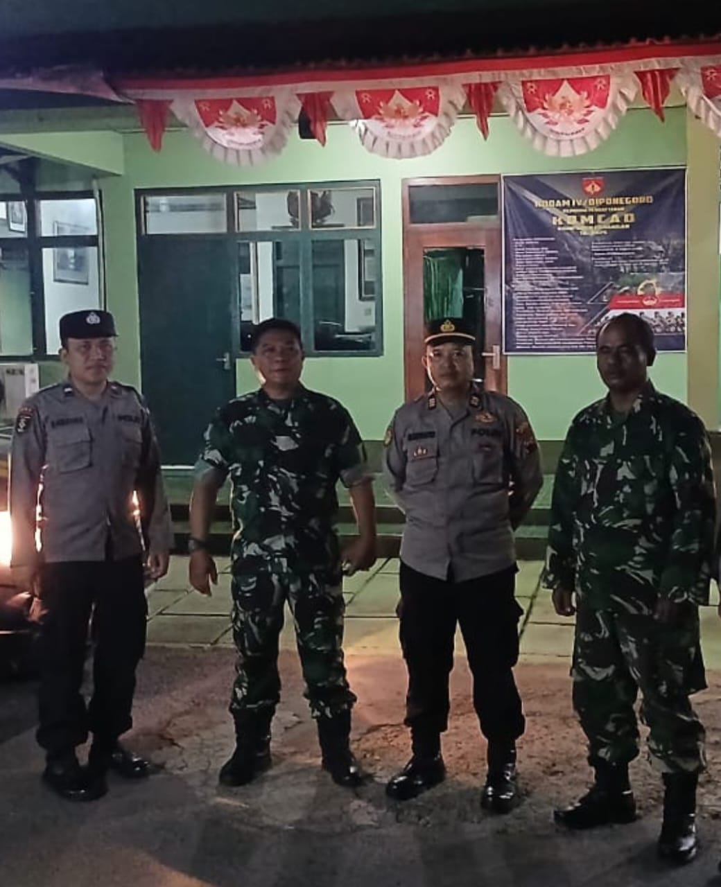 Danramil 05/Mayong dan Polsek Mayong Gelar Patroli Gabungan Demi Ciptakan Keamanan Wilayah