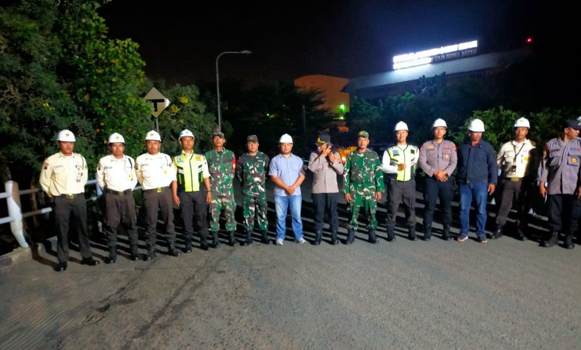 Danramil 07/Bangsri Kapten Cke Purwanto Pimpin Patroli Gabungan TNI-Polri di Area PLTU TJB, Desa Tubanan