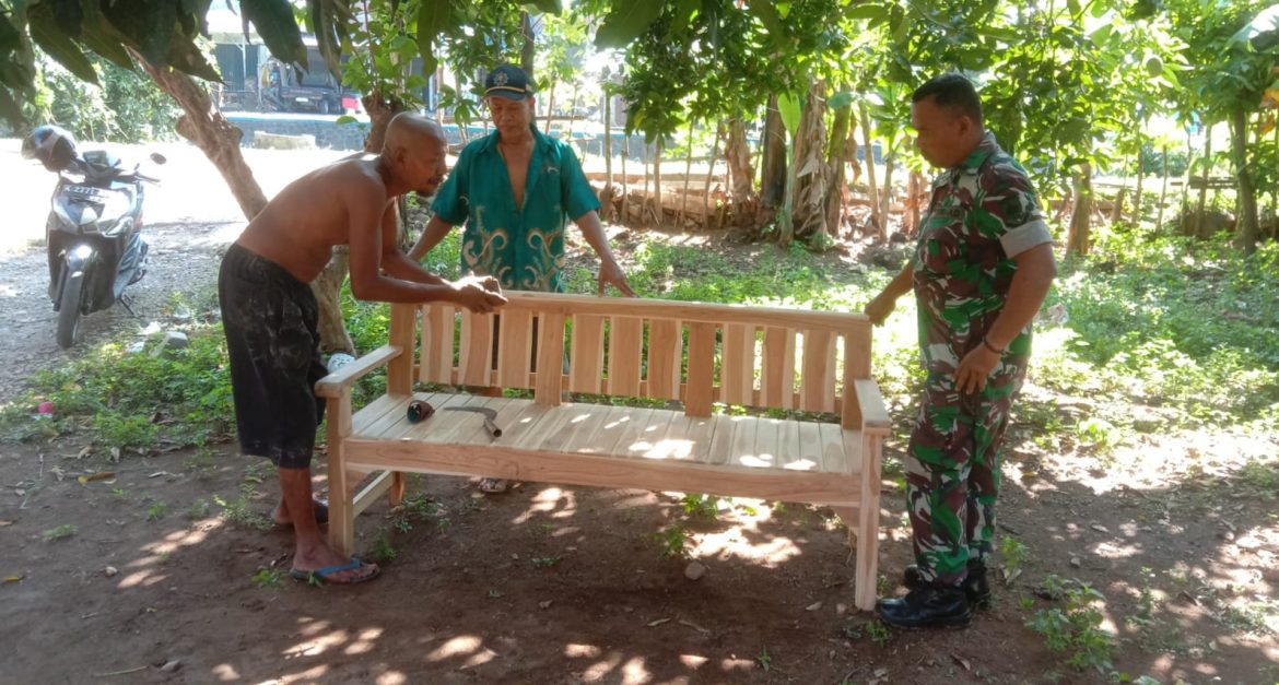 Babinsa Desa Bugo Koramil 06/Welahan Laksanakan Komsos dengan Warga RT 01 RW 01