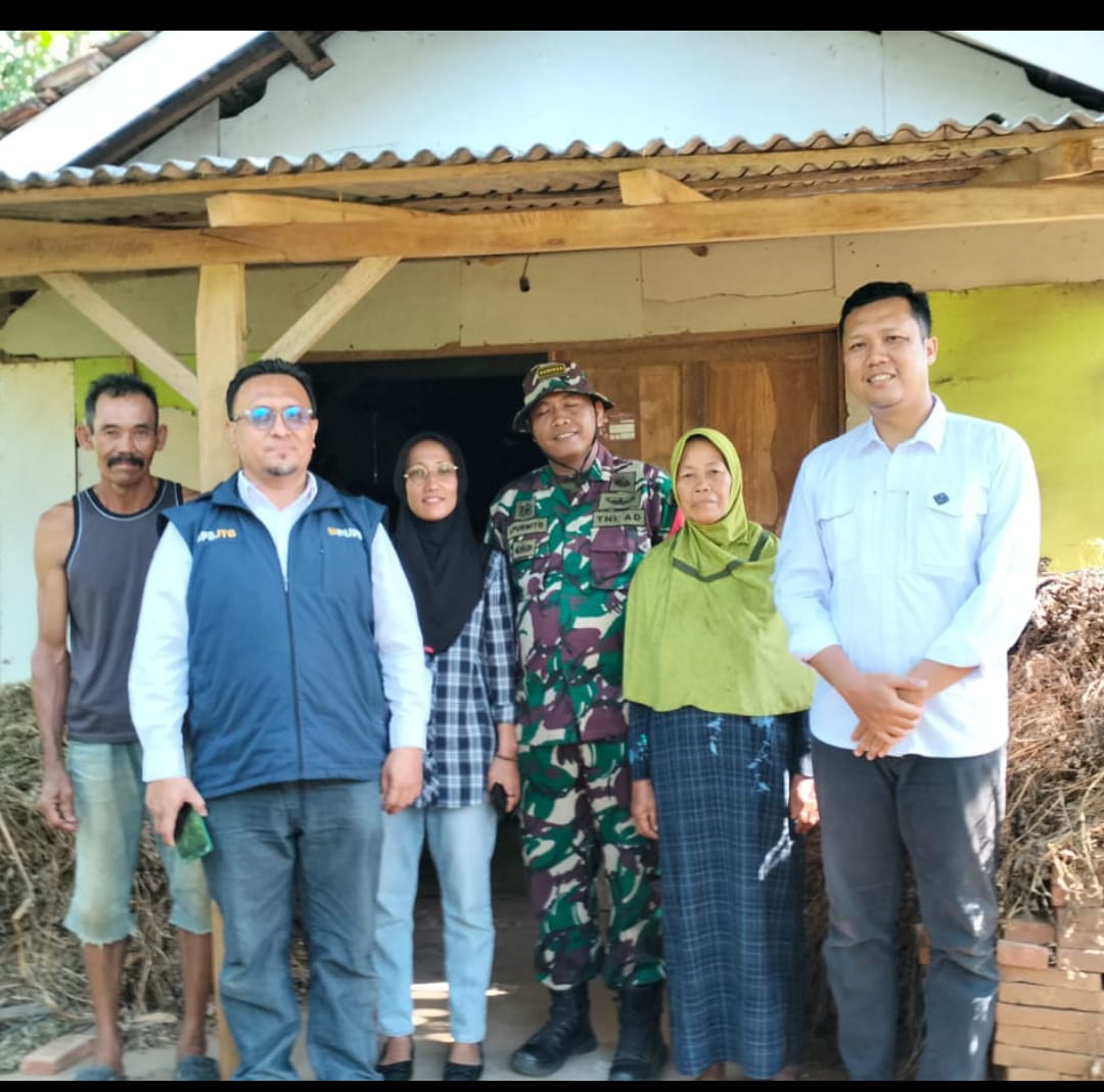 Babinsa Tulakan Dampingi Verifikasi Bedah Rumah RTLH Program BSPS di Tiga Wilayah Dusun