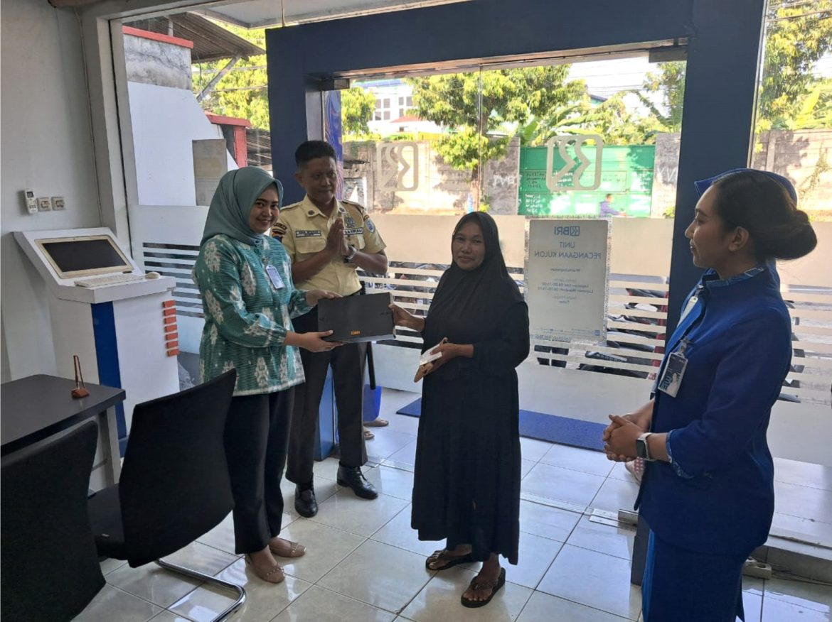 KCP Bangsri Berikan Apresiasi untuk Nasabah di Hari Pelanggan Nasional