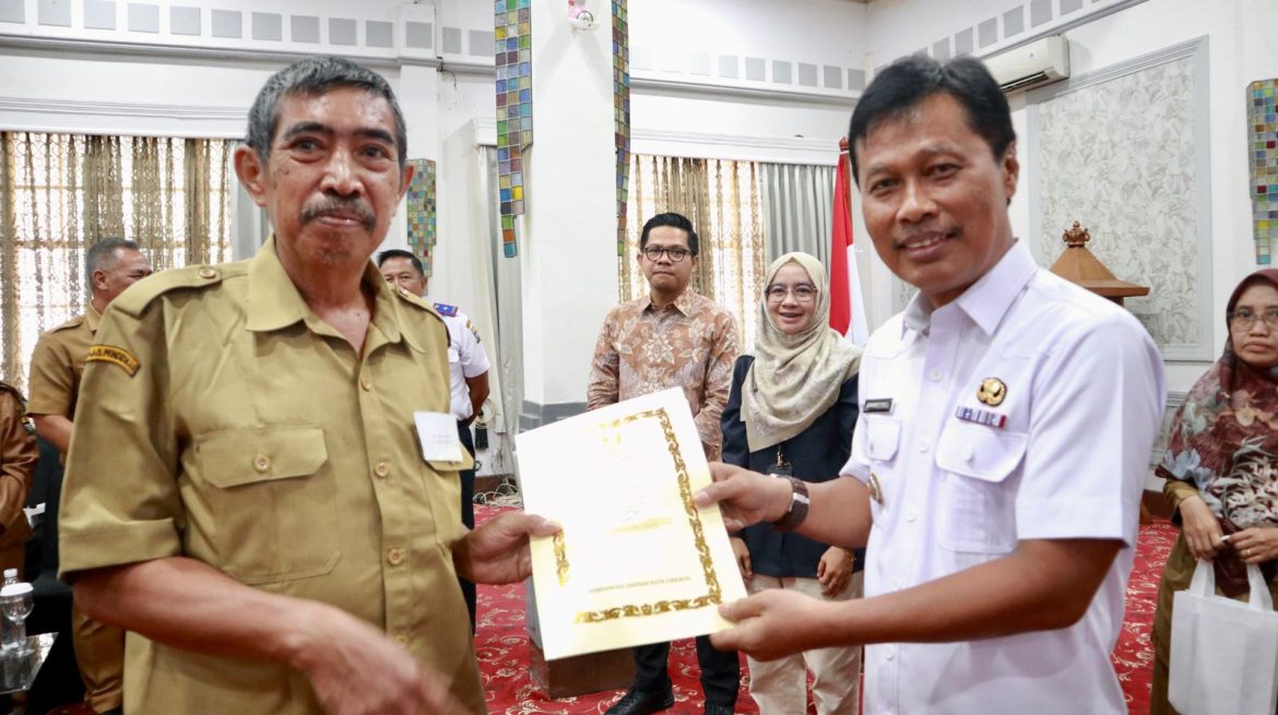 Wali Kota Cirebon Ajak ASN Purna Bakti Terus Berkontribusi Lewat Saran dan Ide Kreatif
