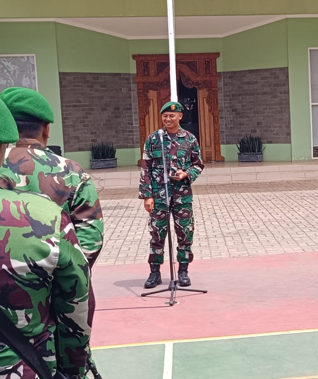 Kasdim Jepara lepas Pasukan Kodim 0719 Menuju Jakarta untuk HUT TNI ke-80