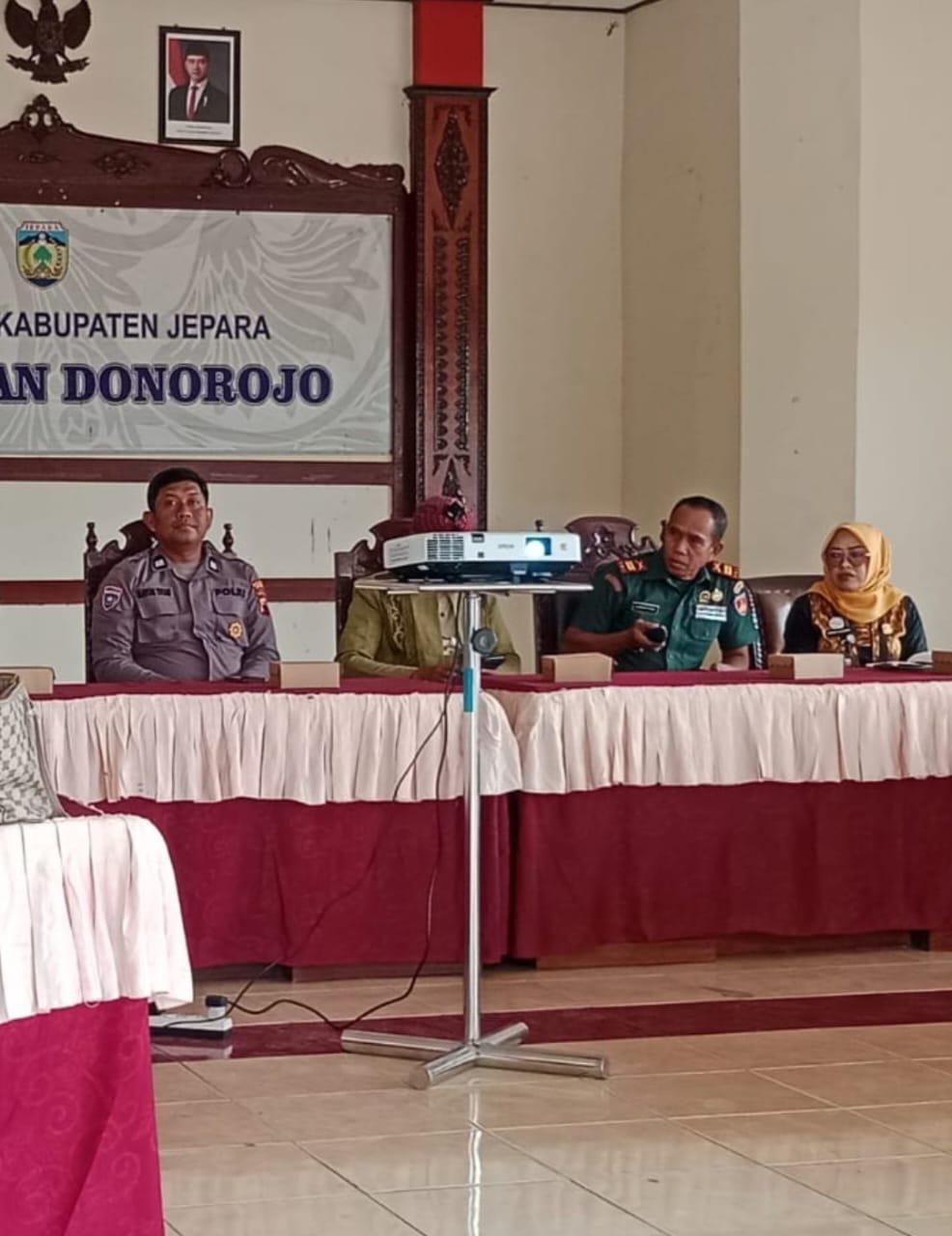 Danramil 12/Donorojo Hadiri Rapat Koordinasi Akselerasi Program Makan Bergizi Gratis (MBG)