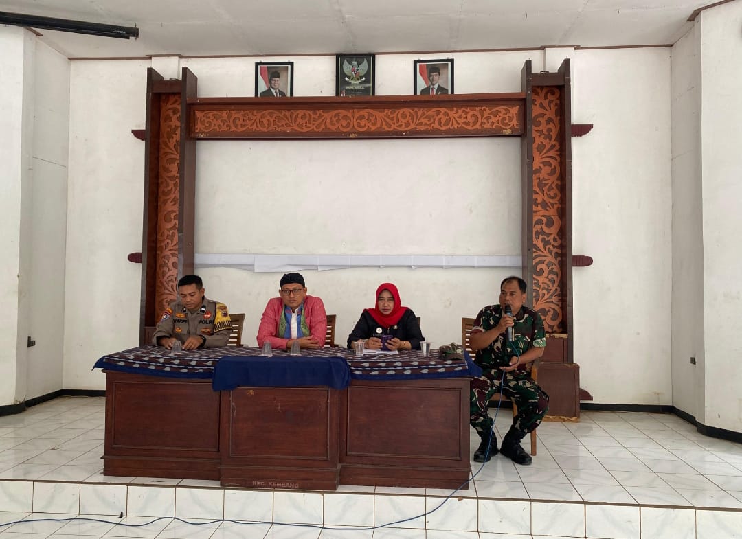 Bati Tuud Koramil 07/Bangsri Hadiri Rakoor Persiapan Kegiatan “Kembang Bersholawat dan Doa Bersama” di Kecamatan Kembang