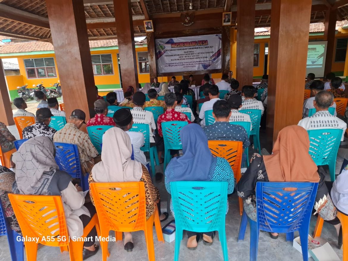 Babinsa Desa Balong Hadiri Musrenbangdes Tahun 2025, Bahas RKP Desa Tahun 2026 dan DU-RKP 2027