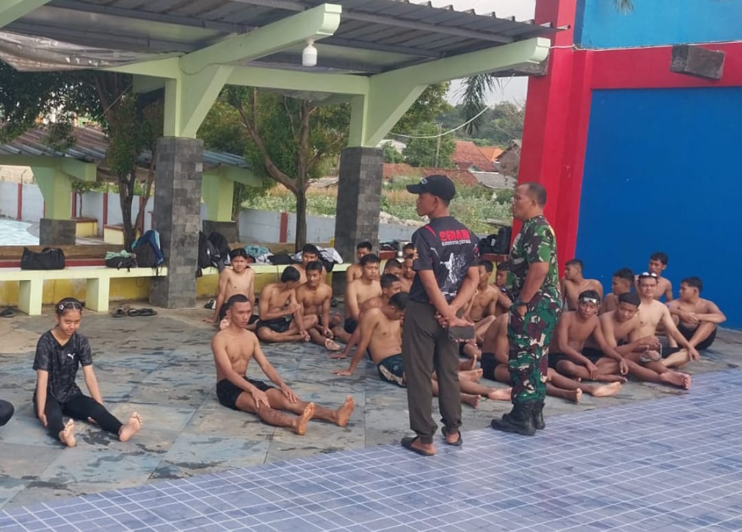 Program SERANI Klaster 3 Latih 36 Siswa di Wilayah Kota, Tahunan dan Kedung, Fokus pada Kemampuan Renang 50 Meter