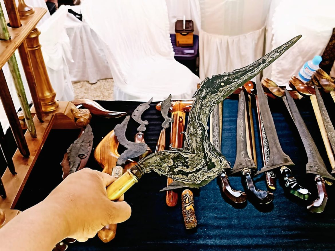 Pameran Keris Pusaka Nusantara di Gelar Oleh Paguyuban Saketi, Bertajuk “Eksistensi Gaman Jawa Barat” di Pendopo Bupati Cirebon