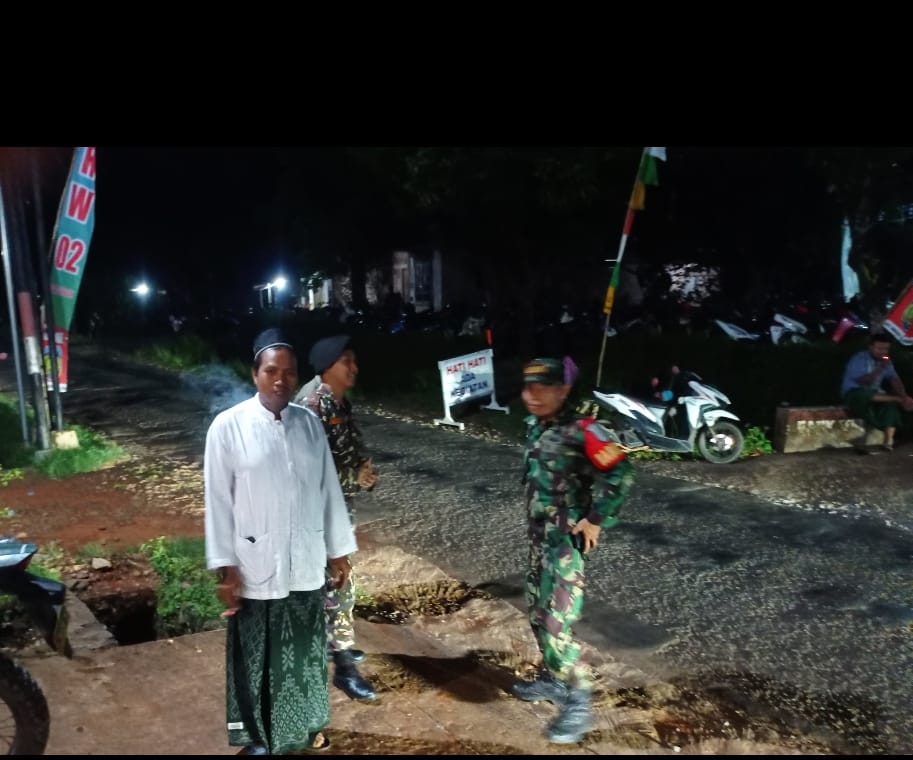 Monitoring di Pos Kamling Guyangan, Kodim 0719/Jepara Perkuat Keamanan Lingkungan Jelang HUT TNI ke-80