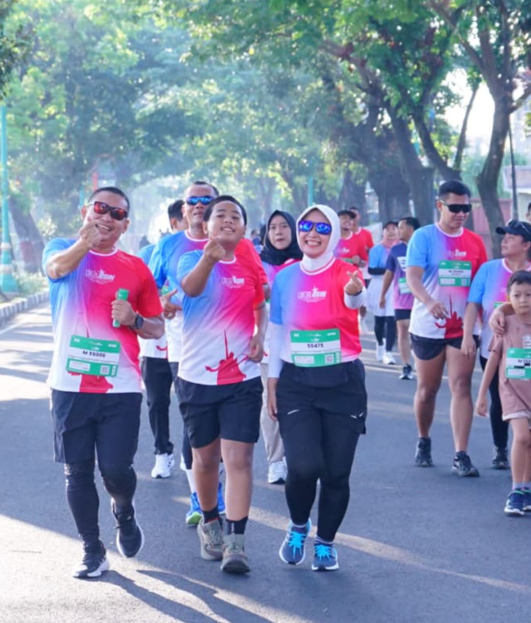 Bersatu dalam Langkah: Dandim Jepara dan 50 Prajurit Ramaikan UkirRun 2025