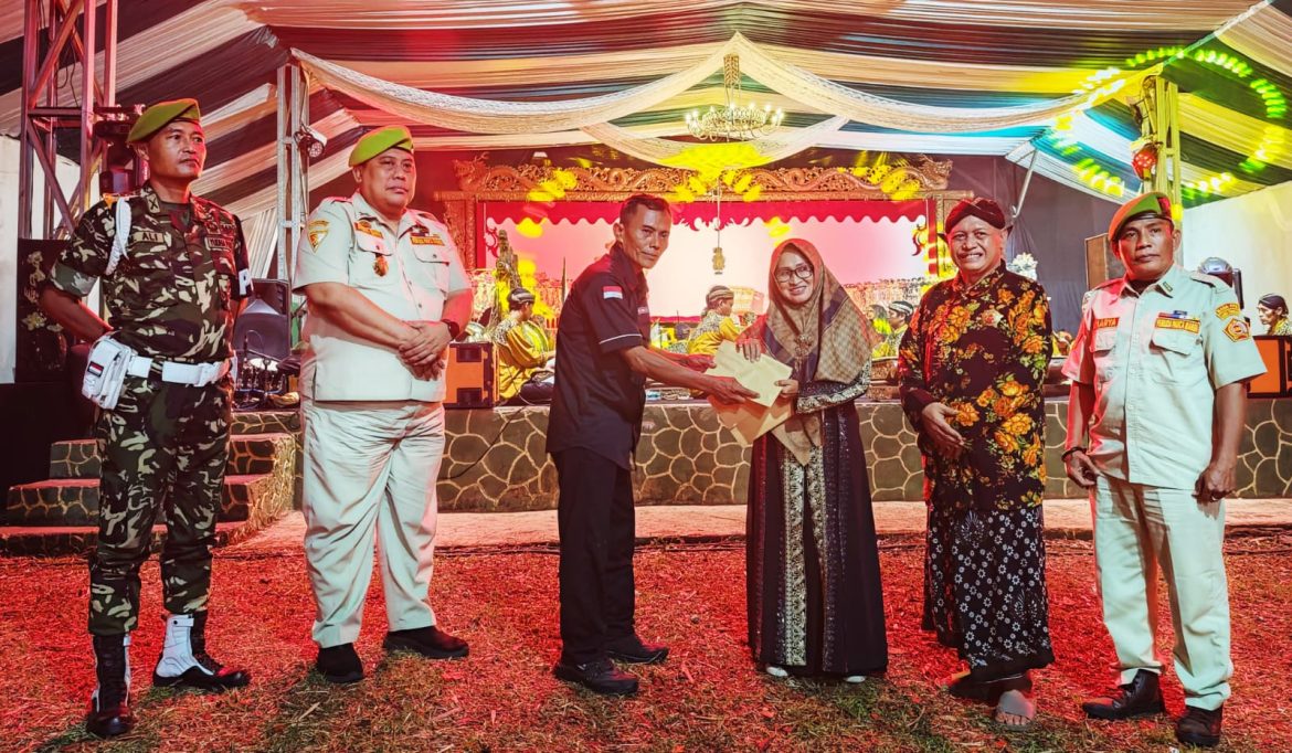 PD PPM LVRI Jateng & Forkommas RI Kendal Kolaborasi Santuni Anak Yatim di Ponpes Kyai Santri Sukorejo