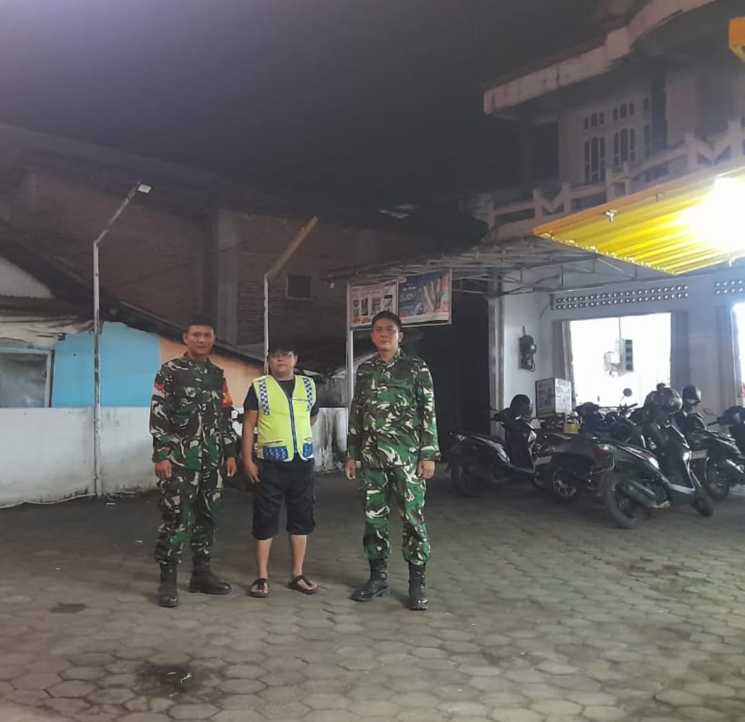 Kodim 0719/Jepara Laksanakan Monitoring Wilayah di Pertokoan Pecangaan Kulon dalam Rangka Bakti Teritorial Prima