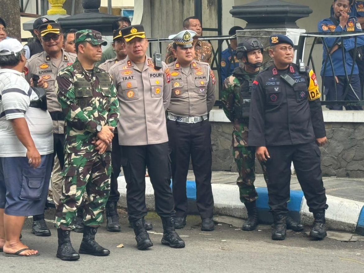TNI Bersinergi dengan Polri Amankan Aksi Damai 11 September 2025