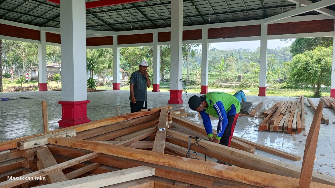 Pembangunan Balai Desa Baru Desa Kecepit Tahun 2025