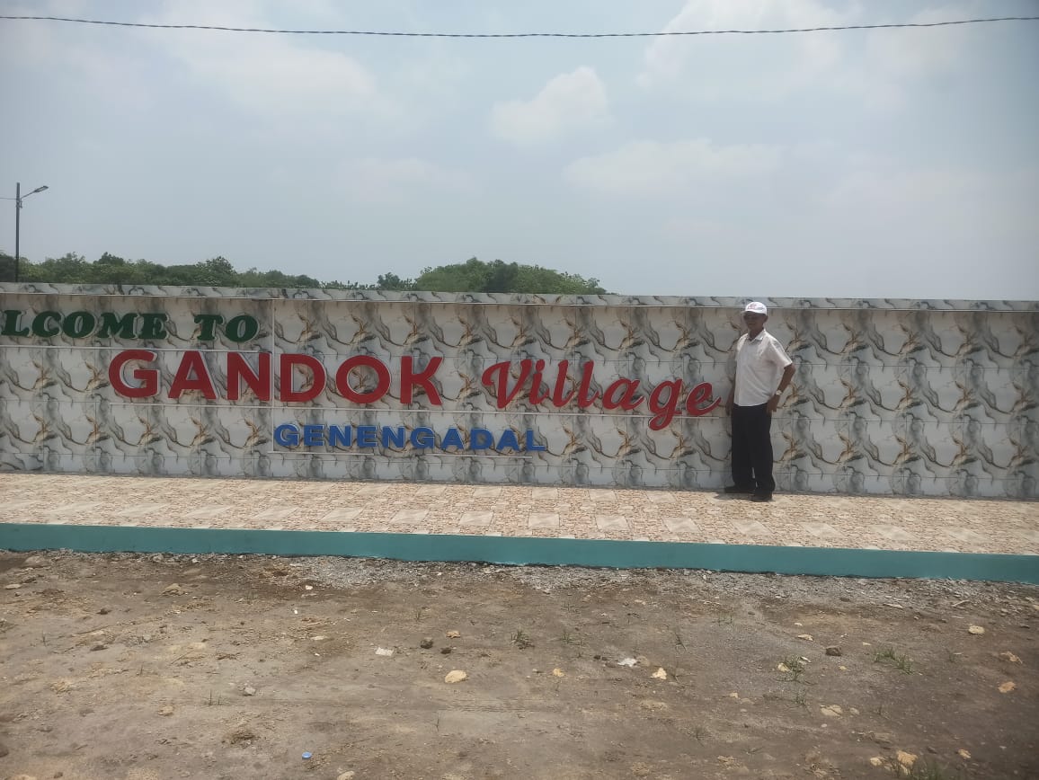 Tidak Tanggung- Tanggung Pembangunan Taman Desa Genengadal Toroh Melebihi RAB.