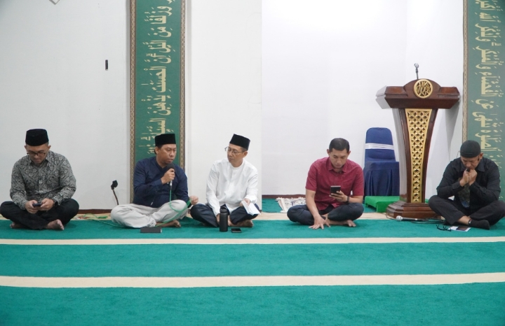 Kominfo Jatim Gelar Doa Bersama dan Istighotsah untuk Keselamatan Bangsa