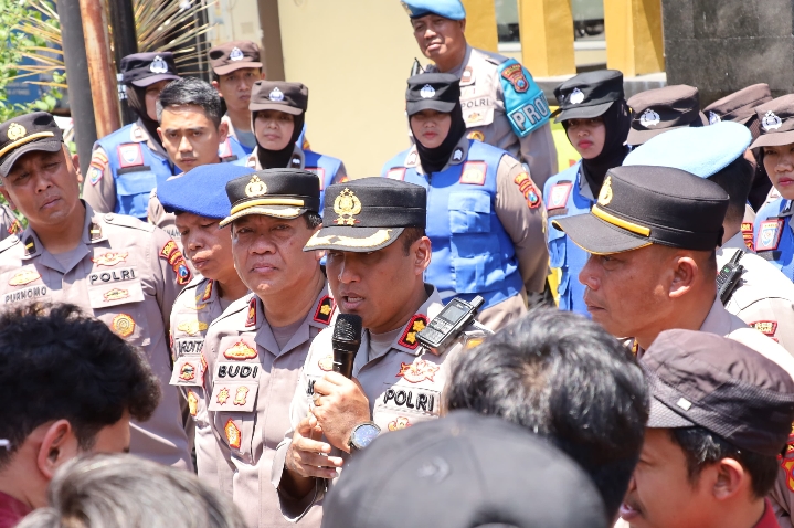 Polres Lamongan Amankan Aksi Damai Unjuk Rasa Mahasiswa IMM
